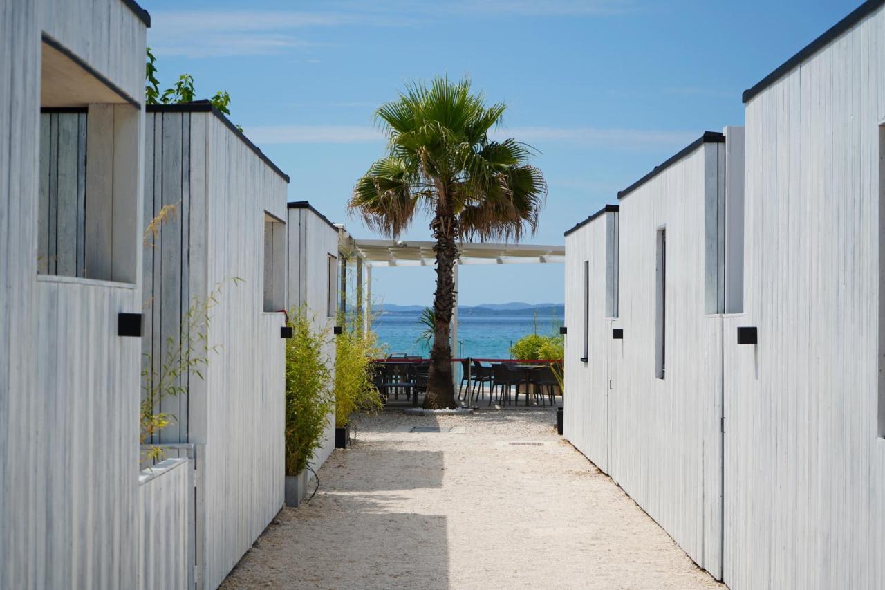Boutique Style Eco-Beachhouse, Private Jacuzzi Privlaka  Eksteriør billede